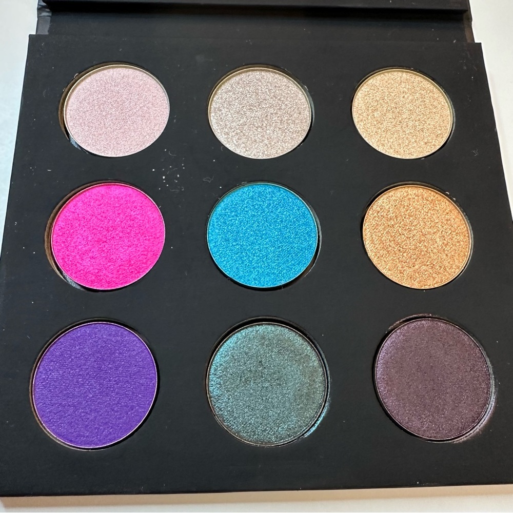 New Makeup Forever 9 pan Artist Eyeshadow Palette #2 only limited edition